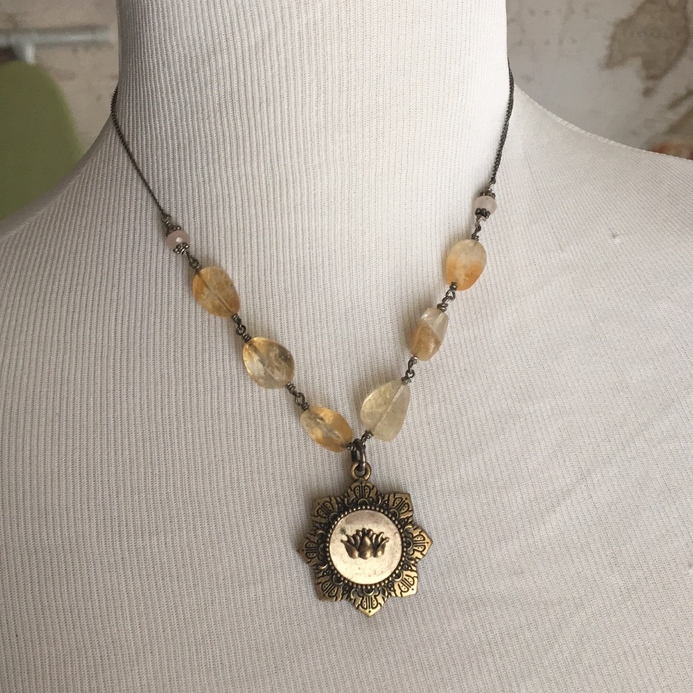 Lucky brand flower necklace